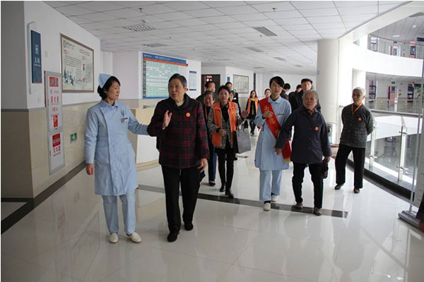 ����һ�w�C��(n��i)�O(sh��)�����R�e�Б�(y��ng)��