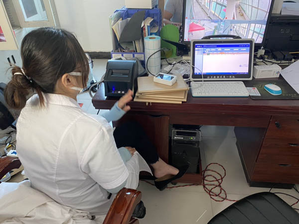 ����һ�w�C(j��)�w�z��yʽ�w�z��(sh��)��(j��)̎���b��